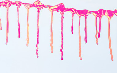 Лак для ногтей течёт 