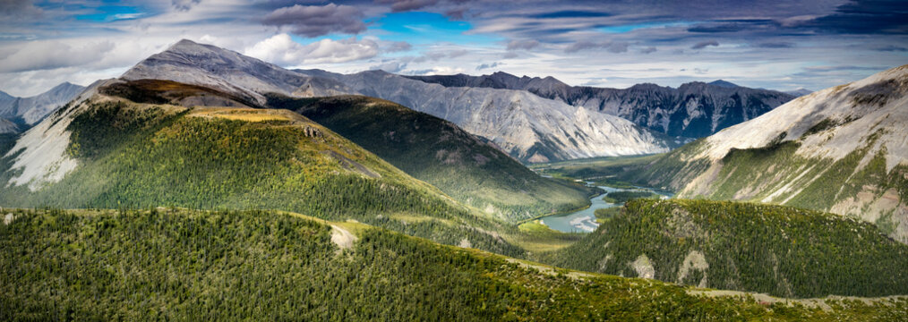 MOUNTAIN LANDSCAPE PANORAMA