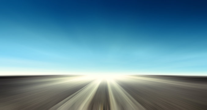 Strada asfaltata con cielo blu - In viaggio verso l'infinito