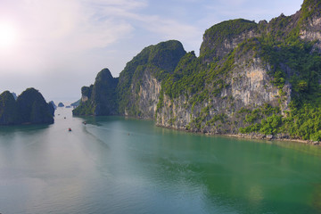 Fototapeta na wymiar Ha Long Bay, Vietnam
