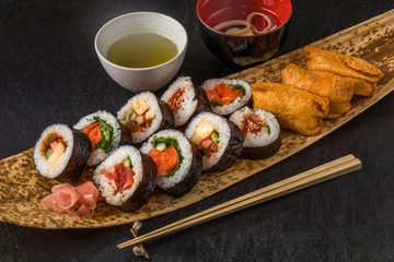 巻き寿司 Rolled sushi 