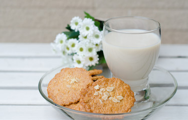 Hot milk and cereal cookies