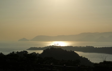 瀬戸内海　夜明け