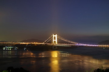 Obraz premium 瀬戸大橋 夜景