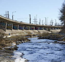 bed of the Viennese river and elevated road