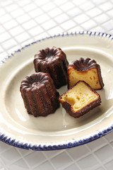 cannele de bordeaux, french traditional custard dessert