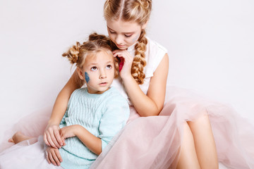 Photo Series, dear sisters in pastel colors, glitter.