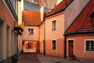 Fototapeta na wymiar Medieval street in old Riga city. 