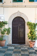 Fototapeta na wymiar portes de Toscane