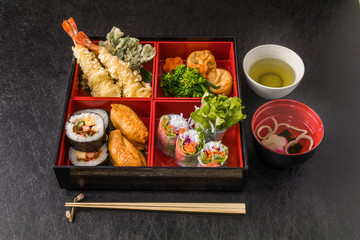 行楽弁当　 Food of good holiday making lunch box
