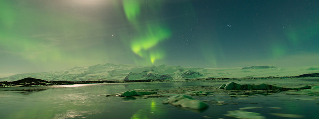 Fototapeta na wymiar aurora in Iceland