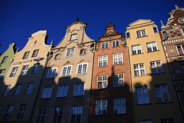 Fototapeta na wymiar les façades du vieux Gdansk