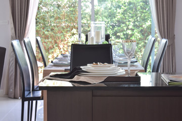 Fototapeta premium dining room decorative with elegant table set in wooden tray on pantry