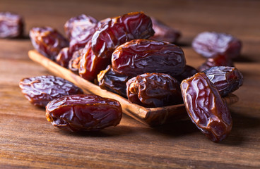juicy ripe dates
