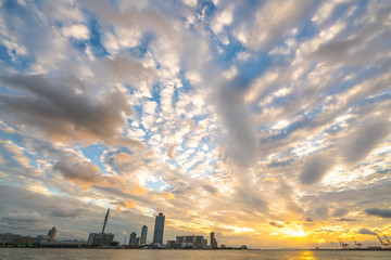 Obraz premium sunset Tenpozan at Osaka harbor,japan