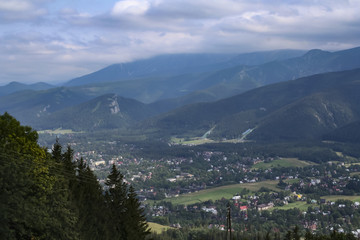 Fototapeta na wymiar Tatra Mountains and the town of Zakopane