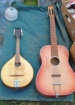 Mandola and Guitar