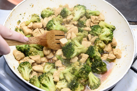 Cooking and serving of broccoli with chicken breast