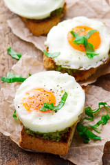 toast with avocado and eggs