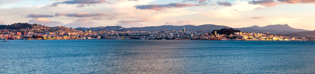 A view of Vigo at sunset - obrazy, fototapety, plakaty