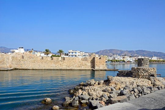 View of the Kales Venetian fortress at the entrance to the harbour, Ierapetra, Crete.
