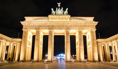 Porte de Brandebourg à Berlin, Allemagne © Alexi Tauzin