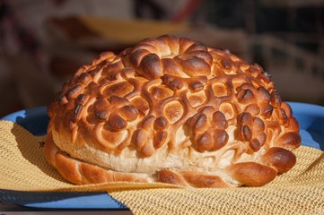 big, beautiful, loaf, bread, made, white, flour, blue, tray, yellow, napkin