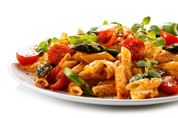 Pasta with meat, tomato sauce and vegetables 