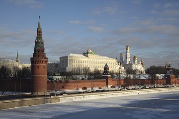 Obraz premium Russia. Moscow. View at Kremlin from Big Stone Bridge