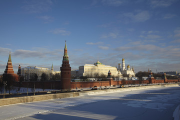 Fototapeta premium Russia. Moscow. View at Kremlin from Big Stone Bridge