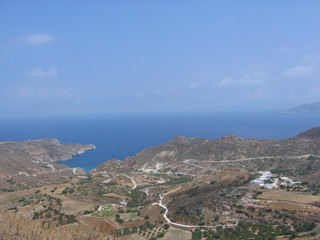 Affaccio sul mare a Milo nelle isole Cicladi in Grecia.