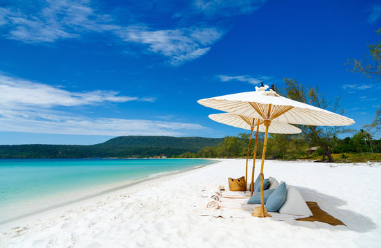 Fototapeta Landscape of beautiful beach