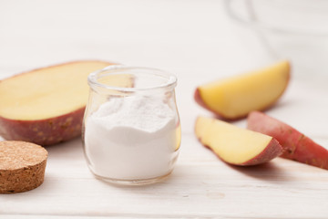 sea salt, starch in the jar, cut the potatoes into slices on a w