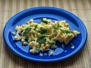 Scrambled eggs with fresh herbs