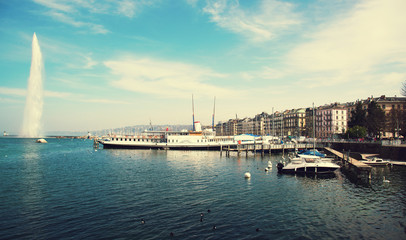 Naklejka premium Jet d'Eau fountain in Geneva, Switzerland.
