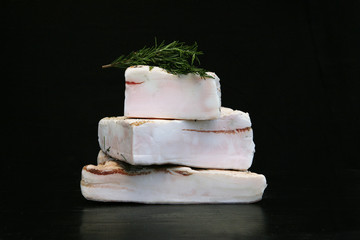spicy axunge with rosemary