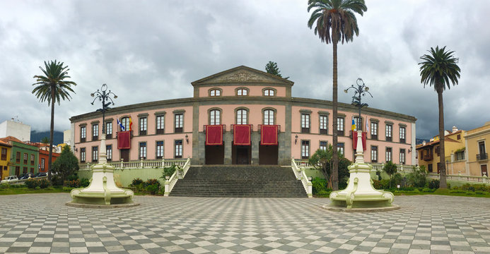 Panor&aacute;mica del Ayuntamiento de La Orotava, Tenerife