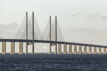 Obraz premium Öresundsbron mellan Malmö i Sverige och Köpenhamn i Danmark