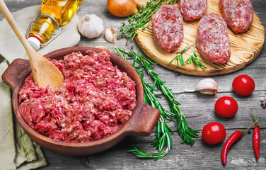 Cooking meat cutlets
