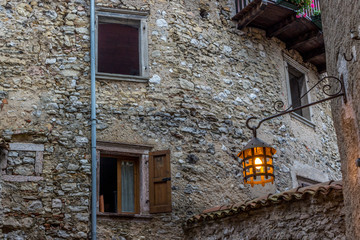 Fototapeta na wymiar Italien Gardasee Dorf