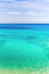 Makena beach, Maui, Hawaii with its 1000 shades of blue
