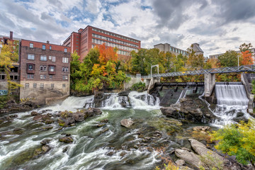 Fototapeta premium Magog River in Downtown Sherbrooke, Quebec in Autumn