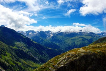 Fototapeta na wymiar Berge rund um Grindelwald