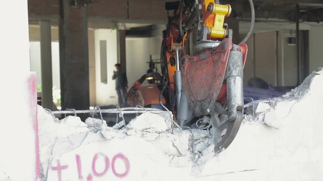 Robot Equipment is destroying the walls of the house