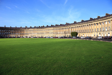 Fototapeta na wymiar Crescent house in the town of Bath during early autumn time.