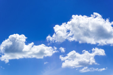 Obraz na płótnie Canvas Blue sky clouds