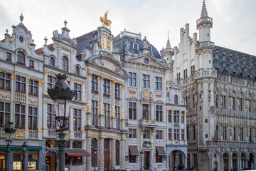 Fototapeta na wymiar Houses of the famous Grand Place .