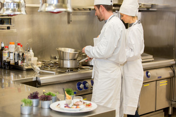 cook team working together