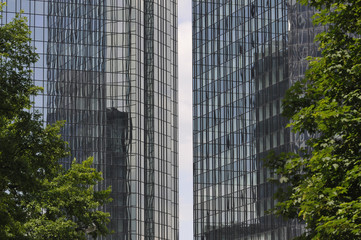Fototapeta na wymiar hochhausfassaden in frankfurt