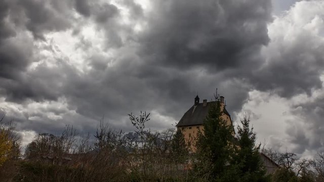 4K Timelapse of storm clouds in Elsbethen, austria